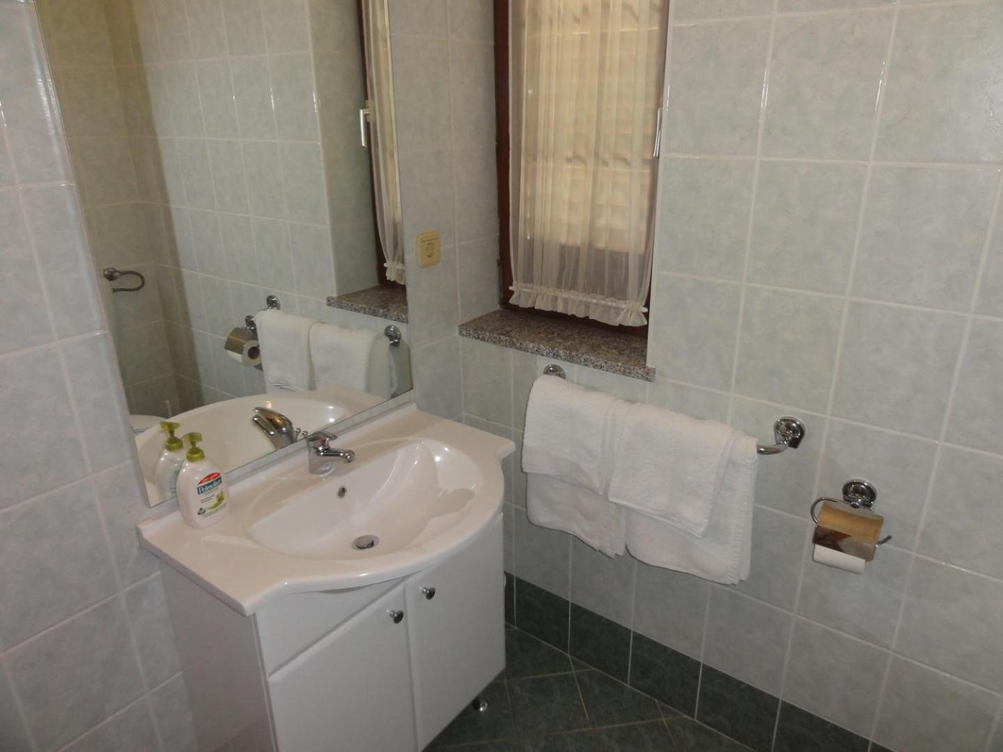 Cozy Apartments And Rooms Pavicini Segotici Екстериор снимка