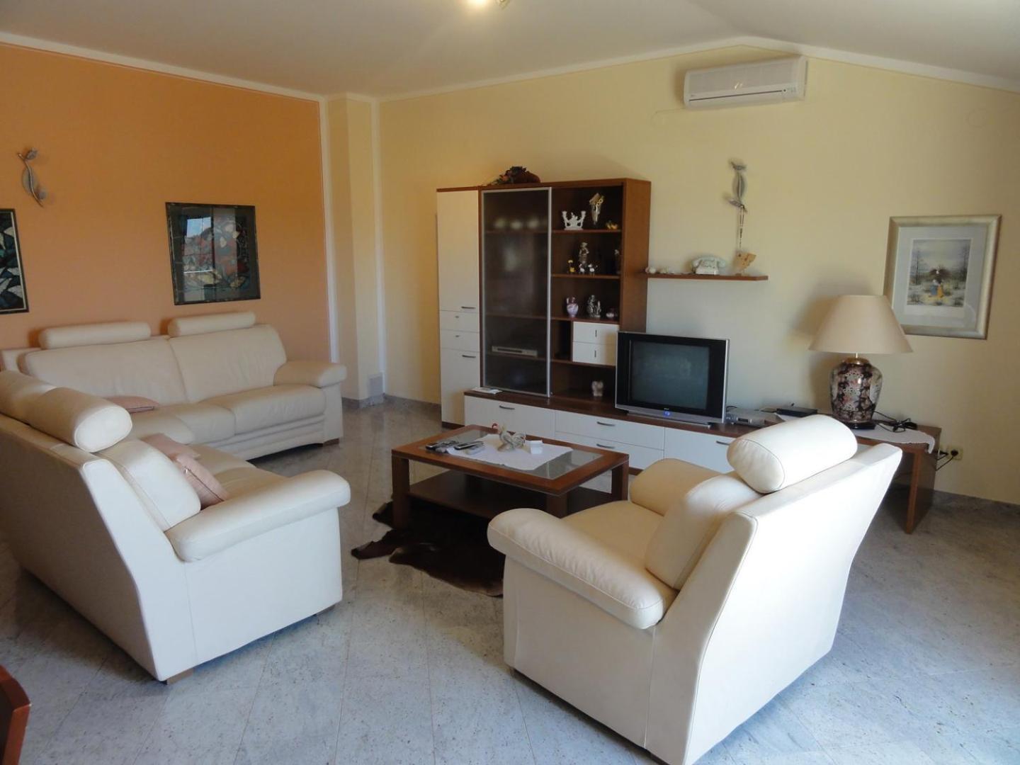 Cozy Apartments And Rooms Pavicini Segotici Екстериор снимка
